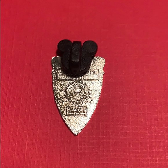 Disney Pin - Picture 2 of 2